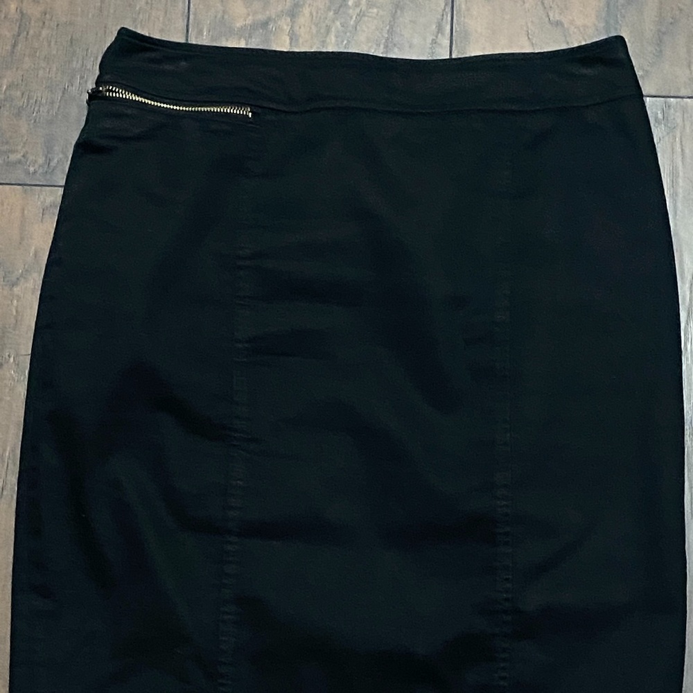 MOSSIMO Black Pencil Skirt Lined w/Zippered Pocket - Nice Cut